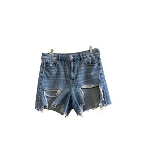 Women's American Eagle Baggy Mom Shorts. Ripped/Distressed. Size 10